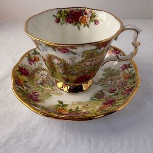 Vintage Royal Albert Teacup and Saucer 25th Anniversary of the Old Country Roses
